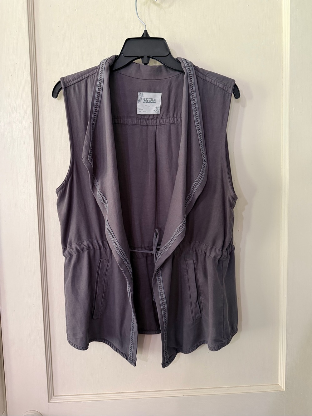 Mudd Sleeveless Open-Front Draped Utility Vest in Charcoal